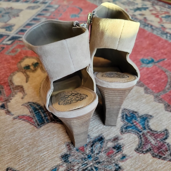 Vince Camuto Graystone Booties - Picture 3 of 5